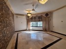 Villa for sale in Al Shmeisani with a building area of 900m