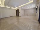 Apartment with garden for sale in Hjar Al Nawabelseh area of 187m