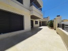 Apartment with garden for sale in Hjar Al Nawabelseh area of 187m