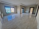 First floor apartment for sale in Marj El Hamam building area 195m