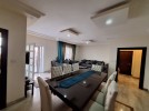 Ground floor with terrace for sale in Al Jandaweel 185m