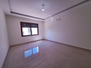 Ground floor apartment with a terrace for sale in Khalda 189m