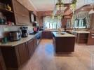 Villa for sale in Marj El Hamam a building area of 1800m