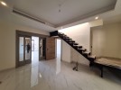 Duplex last floor apartment with roof for sale in Al-Sweifeyeh 250m