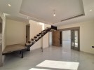 Duplex last floor apartment with roof for sale in Al-Sweifeyeh 265m