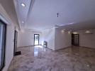 Ground floor with terrace for sale in Khalda - Al-Hamshari - 200m