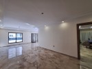 Ground floor with terrace for sale in Khalda - Al-Hamshari - 200m