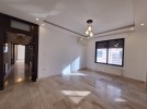 Second floor apartment for sale in Umm Uthaina 155m