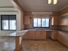 Second floor apartment for sale in Umm Uthaina 155m