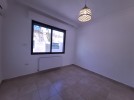 Second floor apartment for sale in Umm Uthaina 155m