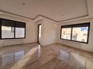 Second floor apartment for sale in Umm Uthaina 155m