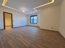 Flat apartment with garden sale in Rujm Omaish with area of 250m